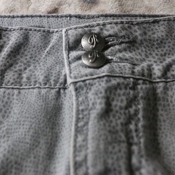 For the Rampage Snake Print Grey Skinny Pants - Picture 7 of 8